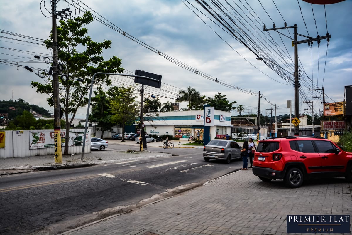 Farmácia próxima ao Premier Flat Premium